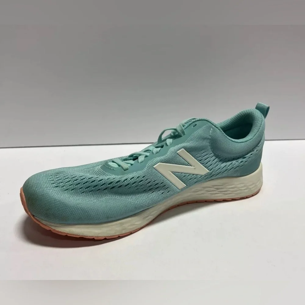 New Balance Womens Fresh Foam Arishi V3 Running Shoes Size 11D